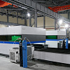 FL-L2040FEHR-4000-D220-Raycus Лазерный станок для резки листового металла и труб со сменным столом и кабинетной защитой
